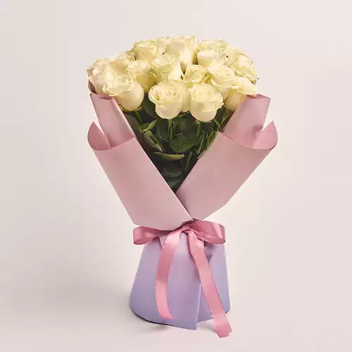 Product image Bouquet of 25 Roses Mondial, packaging: Gradiens violet, vendor code: 3264