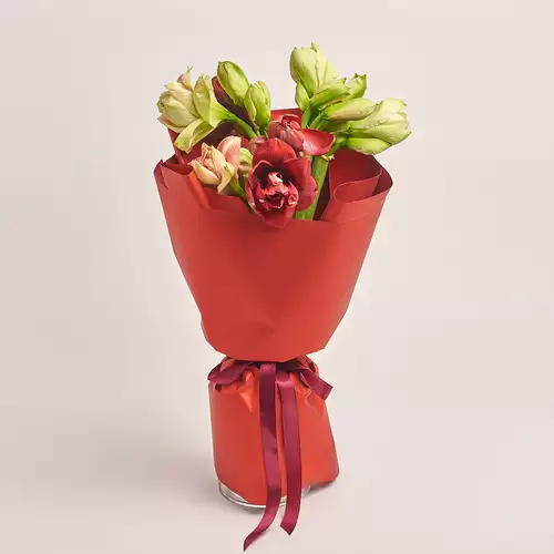 Product image Bouquet of 7 Amaryllises mix, packaging: Red, vendor code: 3273