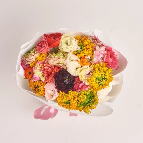 Product image Bouquet 25 Bright Ranunculuses mix, packaging: White, vendor code: 3316