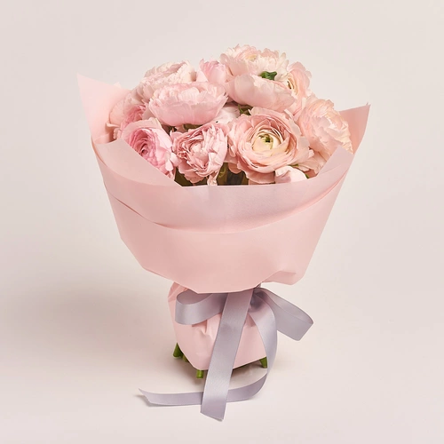 Product image Bouquet 19 Pink Ranunculuses, packaging: Composite light pink, vendor code: 3326