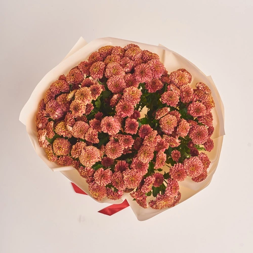 Изображение товара Букет 25 Оранжевых Хризантем Сантини, упаковка: Персиковая, артикул: 3472