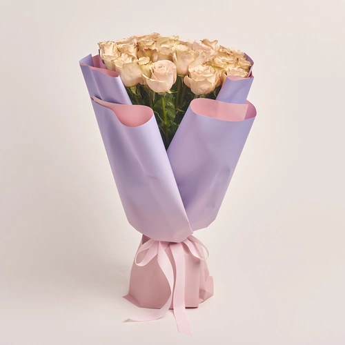 Product image Bouquet of 25 Quicksand Roses, packaging: Gradiens violet, vendor code: 3481