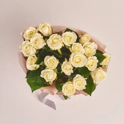 Product image Bouquet of 19 Beluga Roses, packaging: Kafin rose, vendor code: 3493