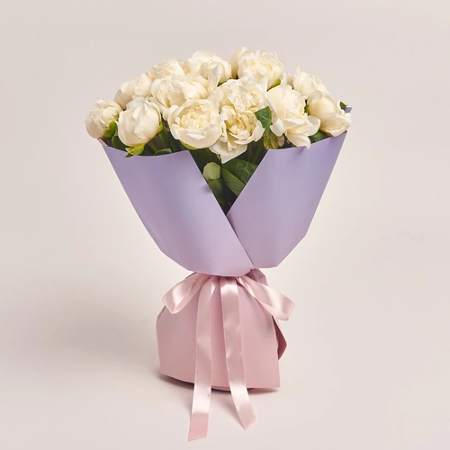 Product image Bouquet of 15 Cream Peonies, packaging: Gradiens violet, vendor code: 3501