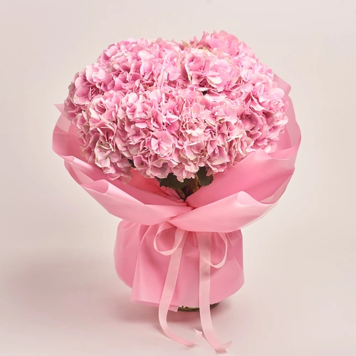 Product image Bouquet of 15 Pink Hydrangeas, packaging: Pink, vendor code: 3510