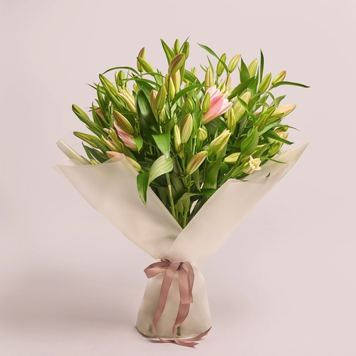 Product image Bouquet of 15 Lilies Mix, packaging: Transparent, vendor code: 3551