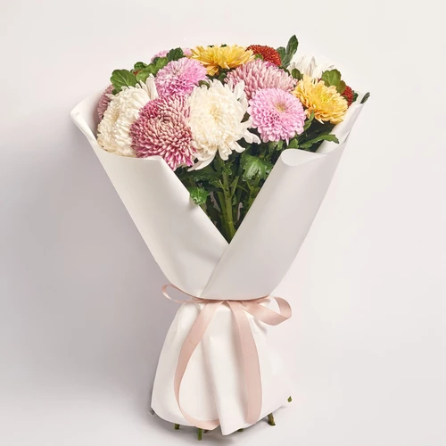 Product image Bouquet of 15 Single Chrysanthemums Mix, packaging: White, SKU: 3553