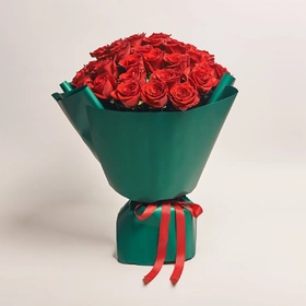 Product image Bouquet 51 Red Rose Explorer, packaging: Green, vendor code: 3561