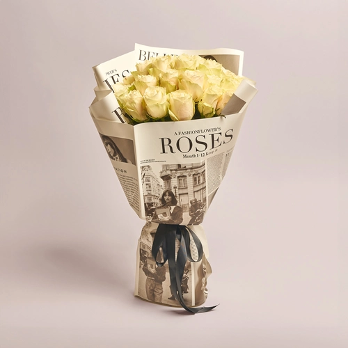 Product image Bouquet of 25 Roses Albatros, packaging: Newspaper, vendor code: 3574
