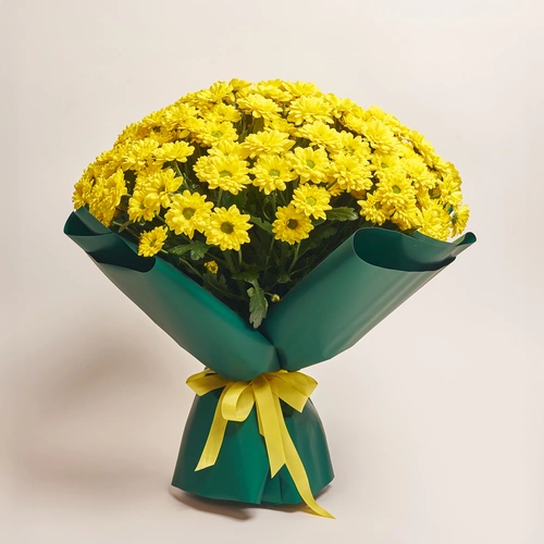 Product image Bouquet of 25 Yellow Daisies Chrysanthemums, packaging: Green, vendor code: 3580