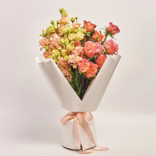 Product image Bouquet Duo with Roses and Eustomas, packaging: White, vendor code: 3626