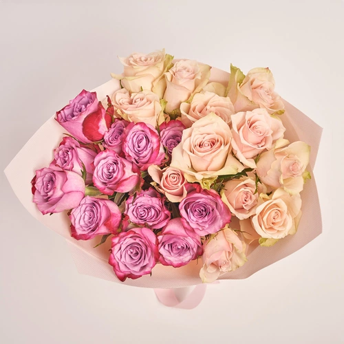 Product image Bouquet Duo with purple and pink Roses, packaging: Kafin cream, vendor code: 3629