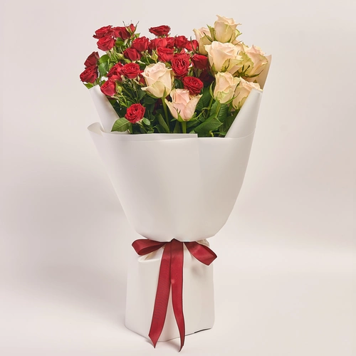 Product image Bouquet Duo with pink Roses and red Spray, packaging: White, vendor code: 3630