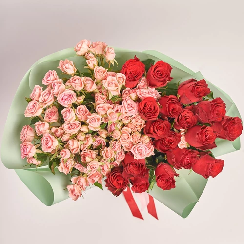 Product image Bouquet Duo with red Roses and pink Spray, packaging: Gradiens tiffany, vendor code: 3636