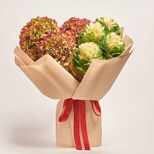 Product image Bouquet Duo of with Hydrangeas and Brassicas, packaging: Kafin cream, vendor code: 3641