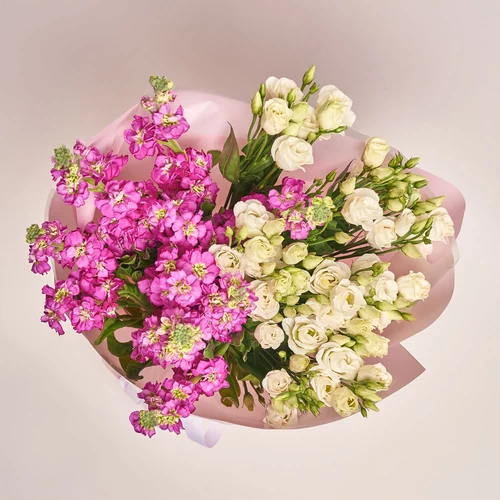 Product image Bouquet Duo of white Eustoma and Matiola, packaging: Pink, vendor code: 3648
