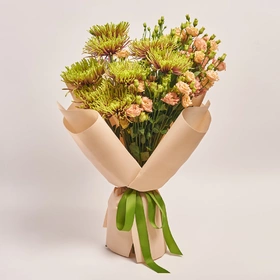 Duo bouquet of Сhrysanthemum and Еustoma