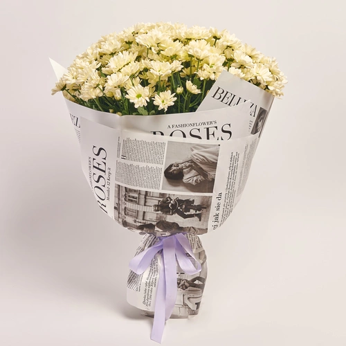 Product image Bouquet of 25 cream Сhrysanthemums, packaging: Newspaper, vendor code: 3657