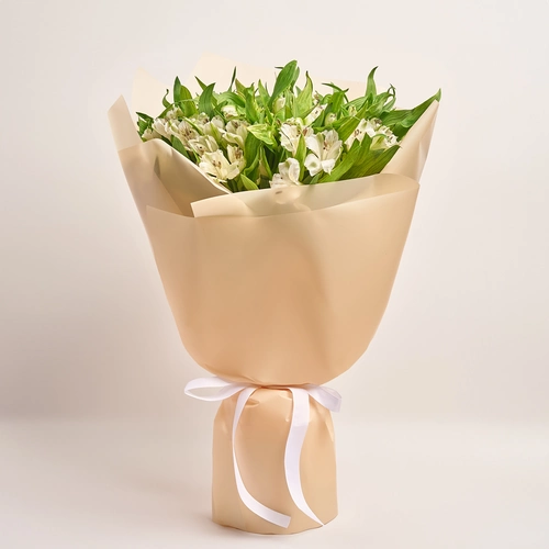 Product image Bouquet of 25 white Alstroemerias, packaging: Peach, vendor code: 3661