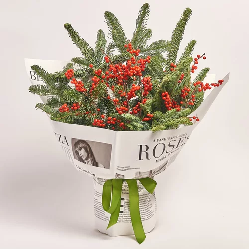 Product image Bouquet Duo Ilex and Nobilis, packaging: Newspaper, vendor code: 3662