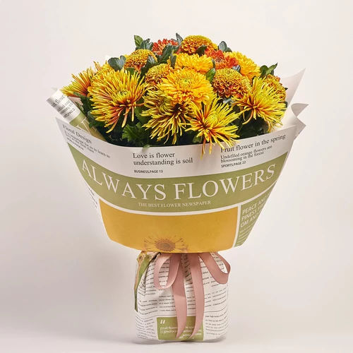 Product image Bouquet of 31  Single Chrysanthemums Mix, packaging: Newspaper, vendor code: 3681