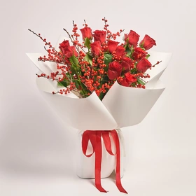 Bouquet Duo red Rose and Ilex