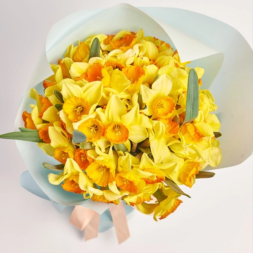 Product image Bouquet 51 Yellow-orange Narcissus, packaging: Blue, vendor code: 3773