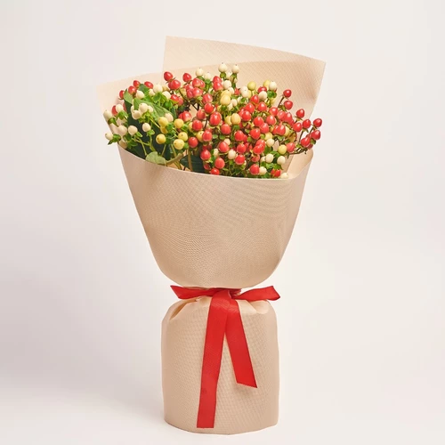 Product image Bouquet of 25 Нypericums Мix, packaging: Kafin cream, vendor code: 3830