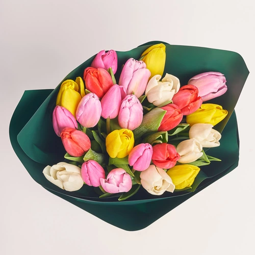Изображение товара Букет 25 Тюльпанов Микс, упаковка: Зелёная, артикул: 2264