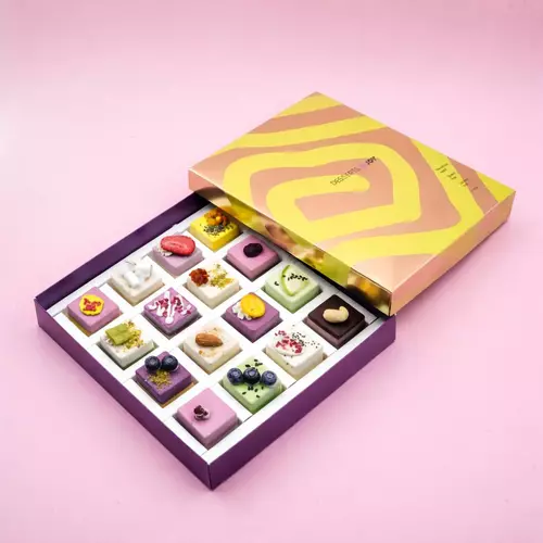 Product image Moments set — 16 mini desserts, 700g, vendor code: 3928