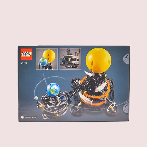 Product image Constructor LEGO Technic Earth and Moon in Orbit, vendor code: 3964