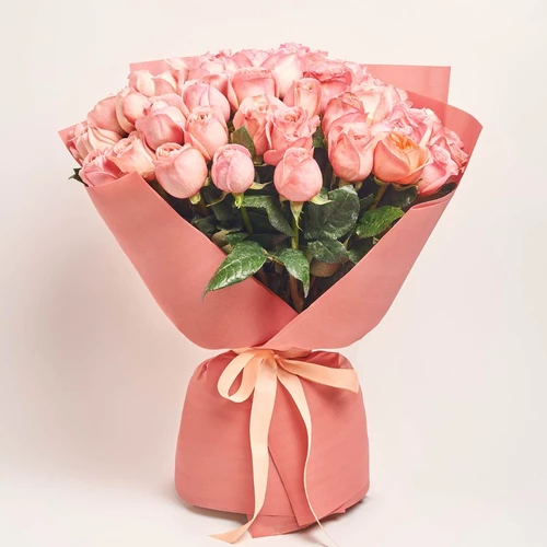 Product image Bouquet of 51 pink peony Roses, packaging: Kafin rust, vendor code: 4002