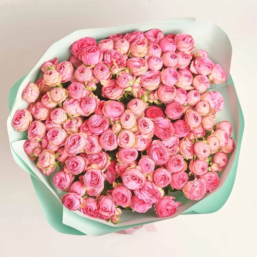Product image Bouquet of 25 Giselle Spray Roses, packaging: Gradiens tiffany, vendor code: 4007