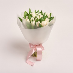 Букет 25 Білих тюльпанів