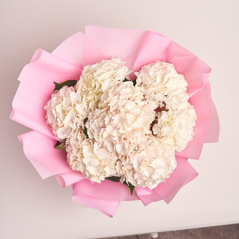 Product image Bouquet of 7 White Hydrangeas, vendor code: 3025