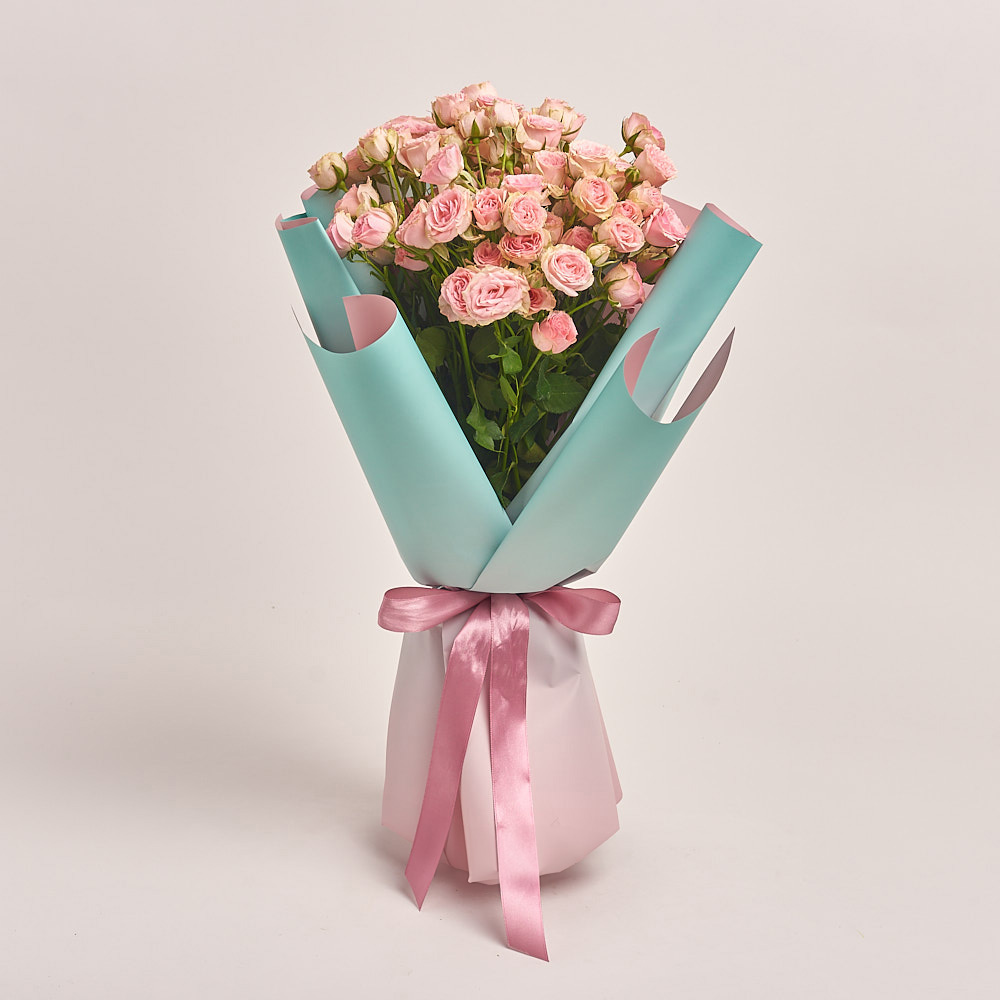 Product image Bouquet of 15 Light Pink Roses Spray, vendor code: 3227