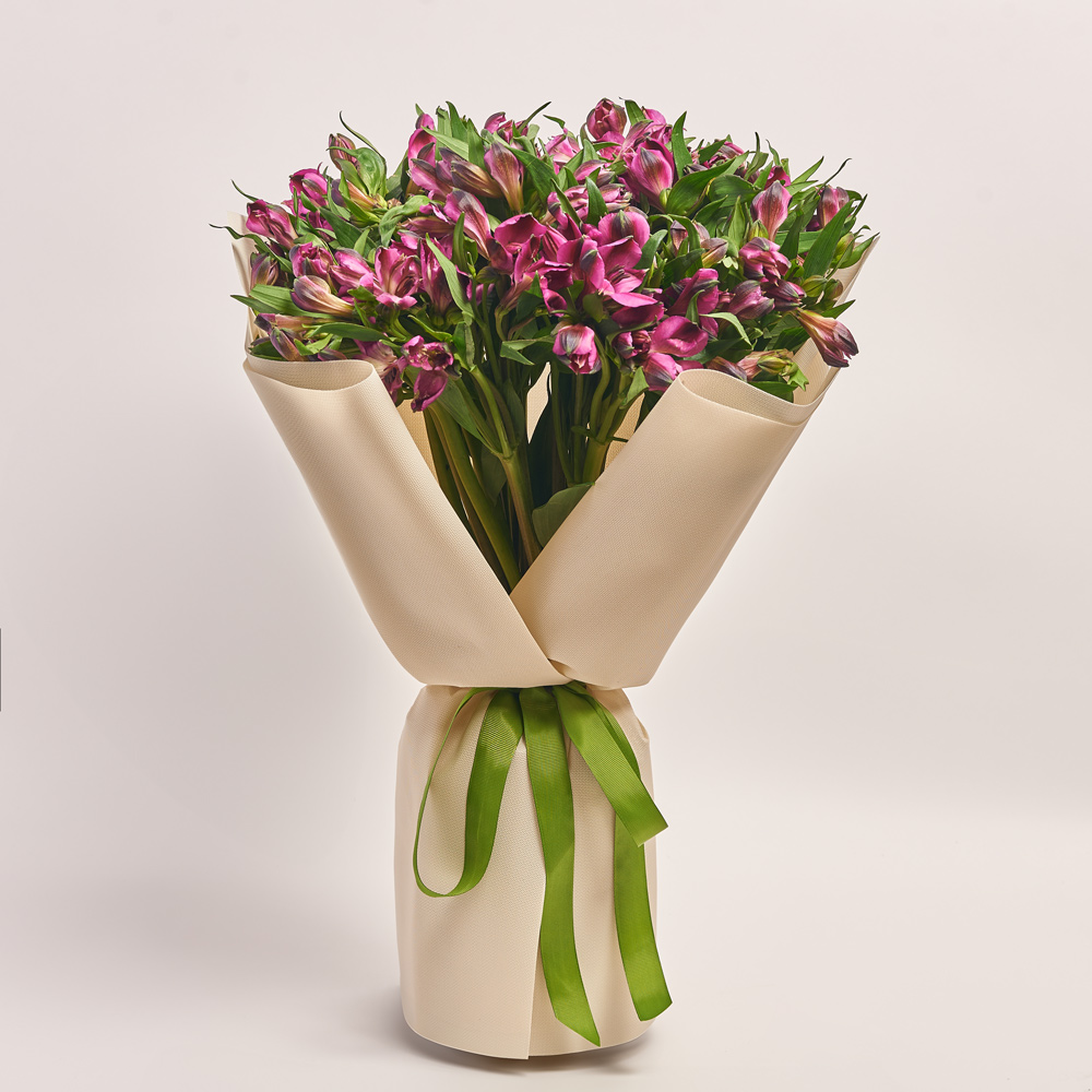 Product image Bouquet of 25 purple Alstroemerias, vendor code: 3664